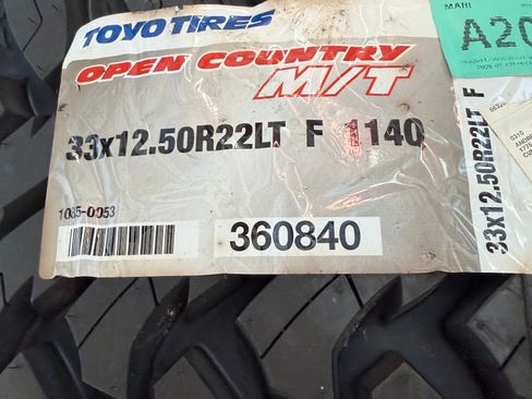 Used 2020 GMC Sierra 1500 AT4 image 4