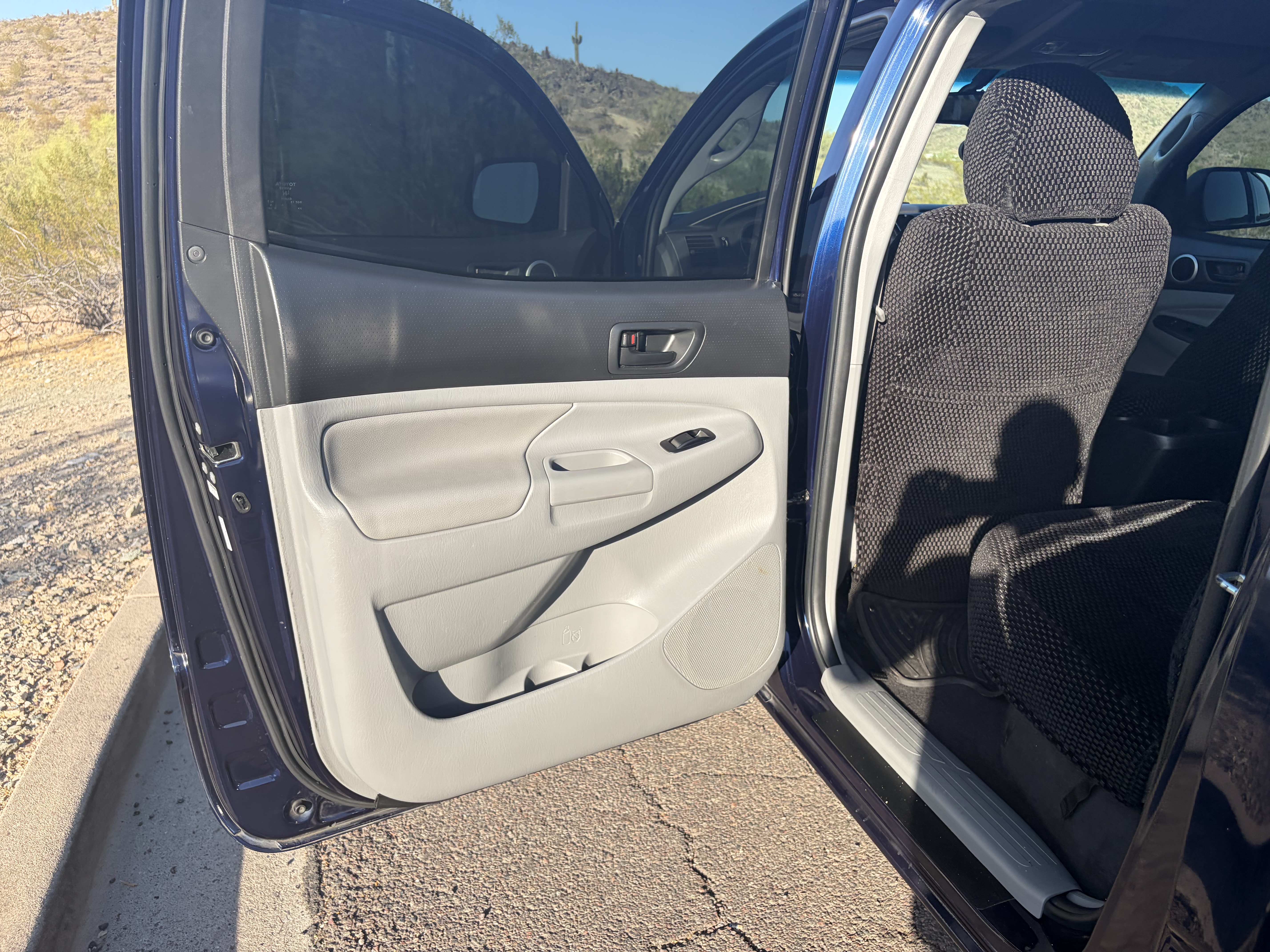 Used 2013 Toyota Tacoma 4x4 Double Cab w/ TRD Off-Road Pkg image 6