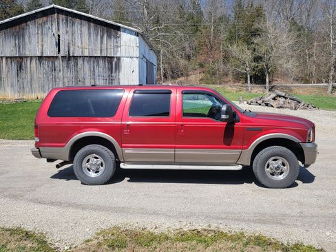 Used 2005 Ford Excursion Eddie Bauer image 1
