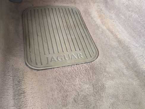 Used 2002 Jaguar XK8 Convertible image 20