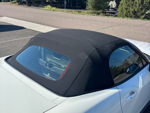 Used 2017 FIAT 124 Spider Abarth RWD image 18