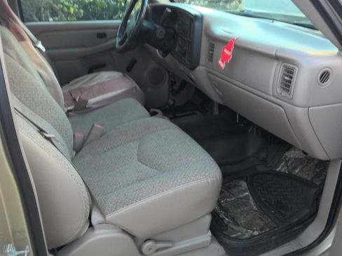 Used 2006 Chevrolet Silverado 1500 W/T image 13