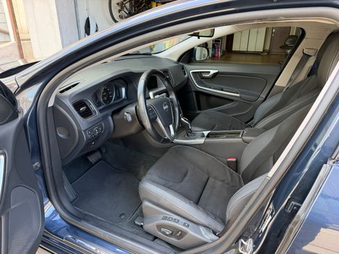 Used 2014 Volvo S60 T5 FWD image 9