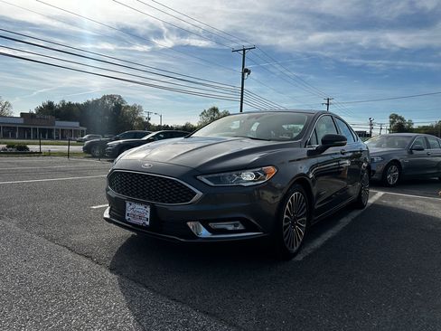 Used 2017 Ford Fusion Titanium image 1