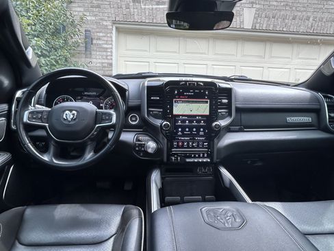 Used 2021 RAM 1500 Laramie AWD/4WD image 10