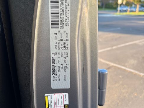 Used 2015 Jeep Wrangler Unlimited Sahara w/ Connectivity Group AWD/4WD image 17