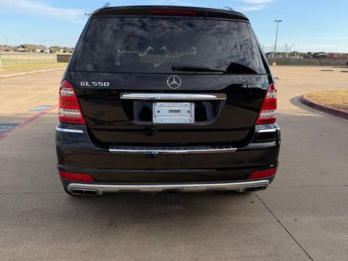 Used 2010 Mercedes-Benz GL 550 4MATIC image 6