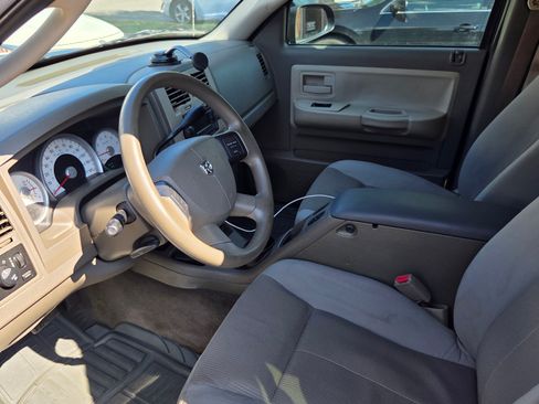 Used 2005 Dodge Dakota SLT image 13