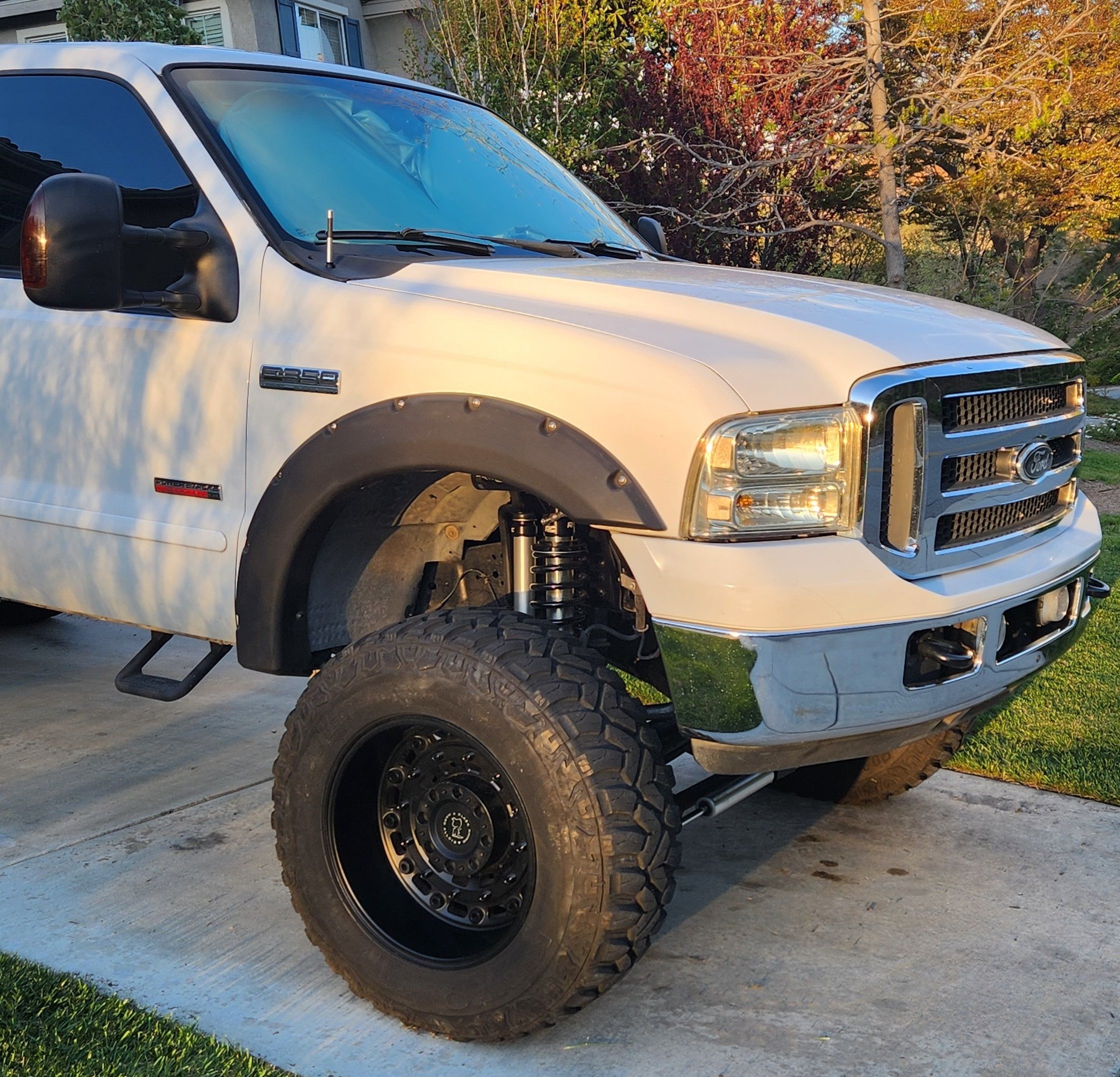 Used 2005 Ford F350 Lariat AWD/4WD image 5