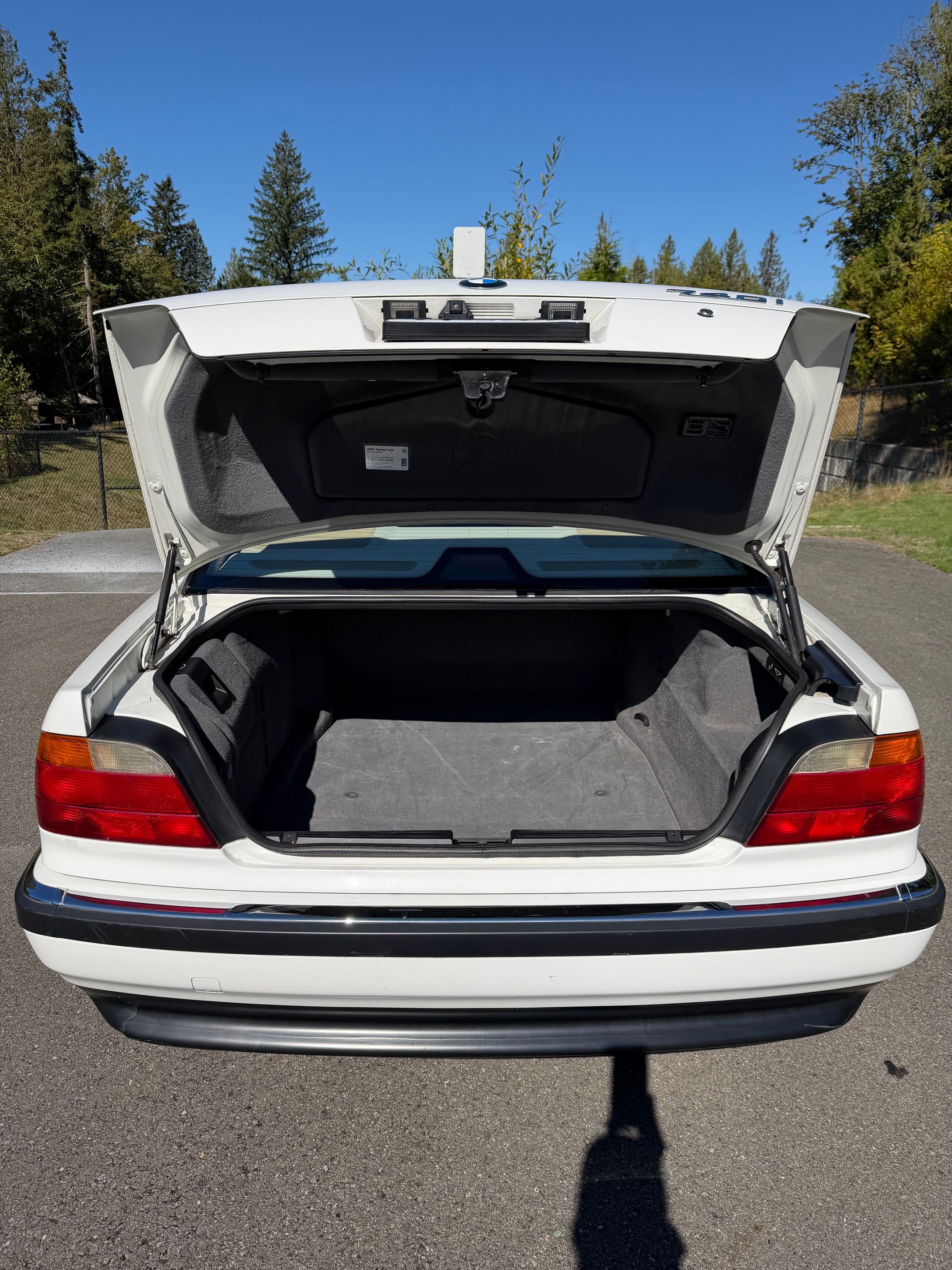 Used 1998 BMW 740i RWD image 4