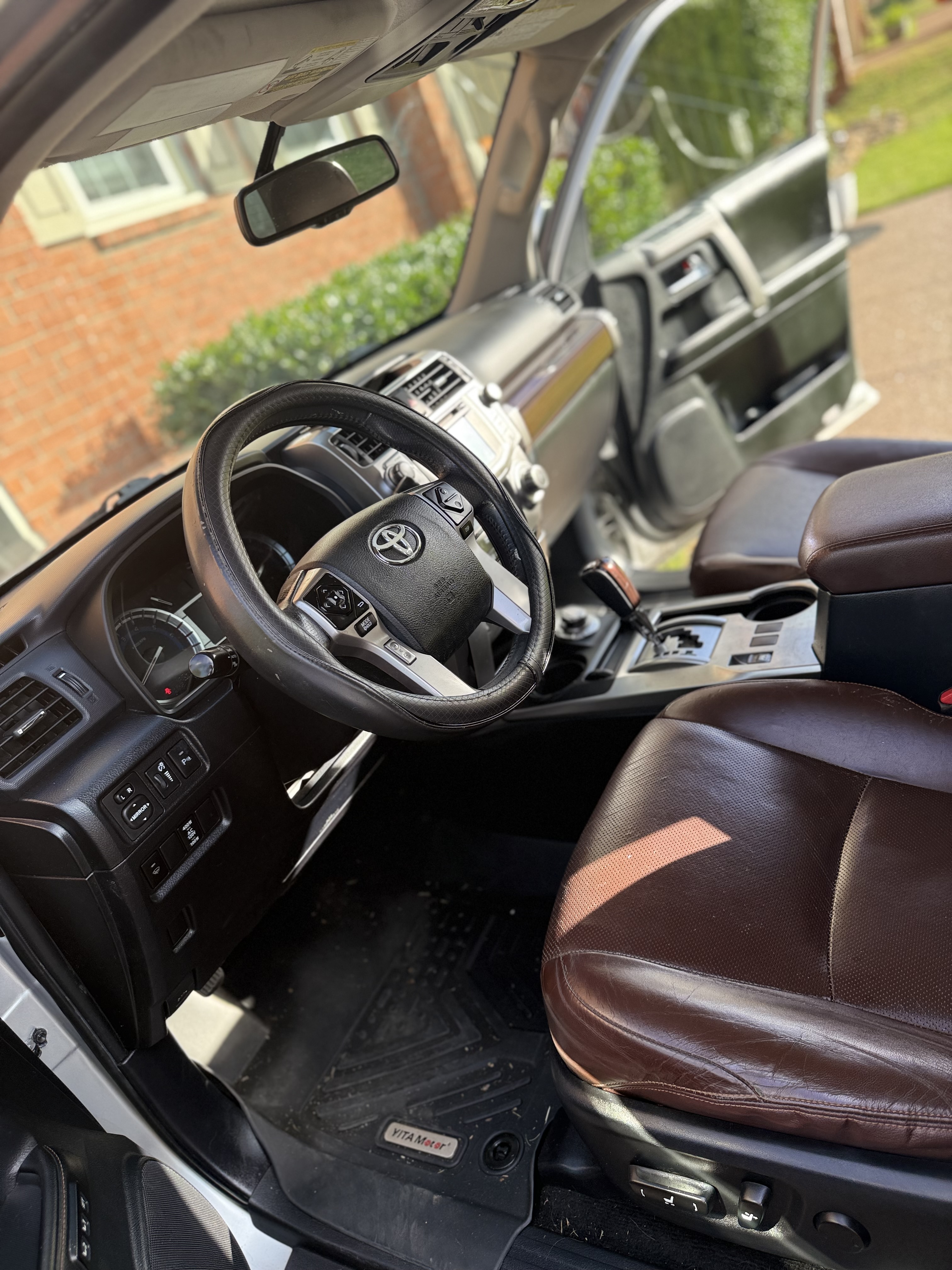 Used 2014 Toyota 4Runner Limited AWD/4WD image 8