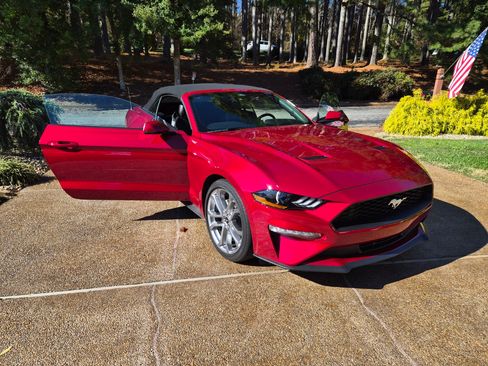 Used 2023 Ford Mustang Premium w/ Equipment Group 201A image 9