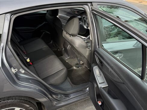 Used 2019 Subaru Impreza 2.0i Premium image 17