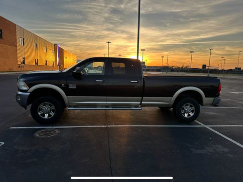 Used 2011 RAM 2500 Laramie w/ HD Snow Plow Prep Group image 2