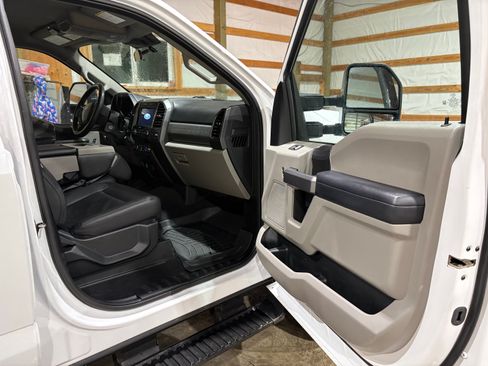 Used 2021 Ford F250 XLT image 12