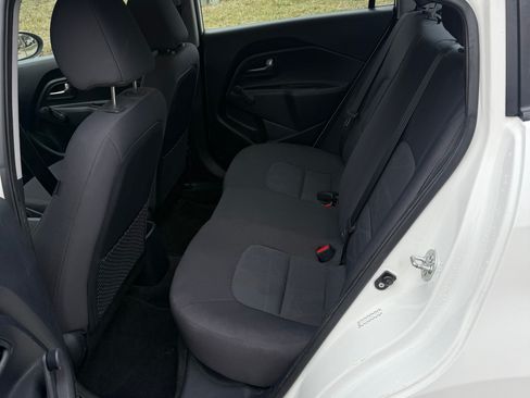Used 2013 Kia Rio LX image 10