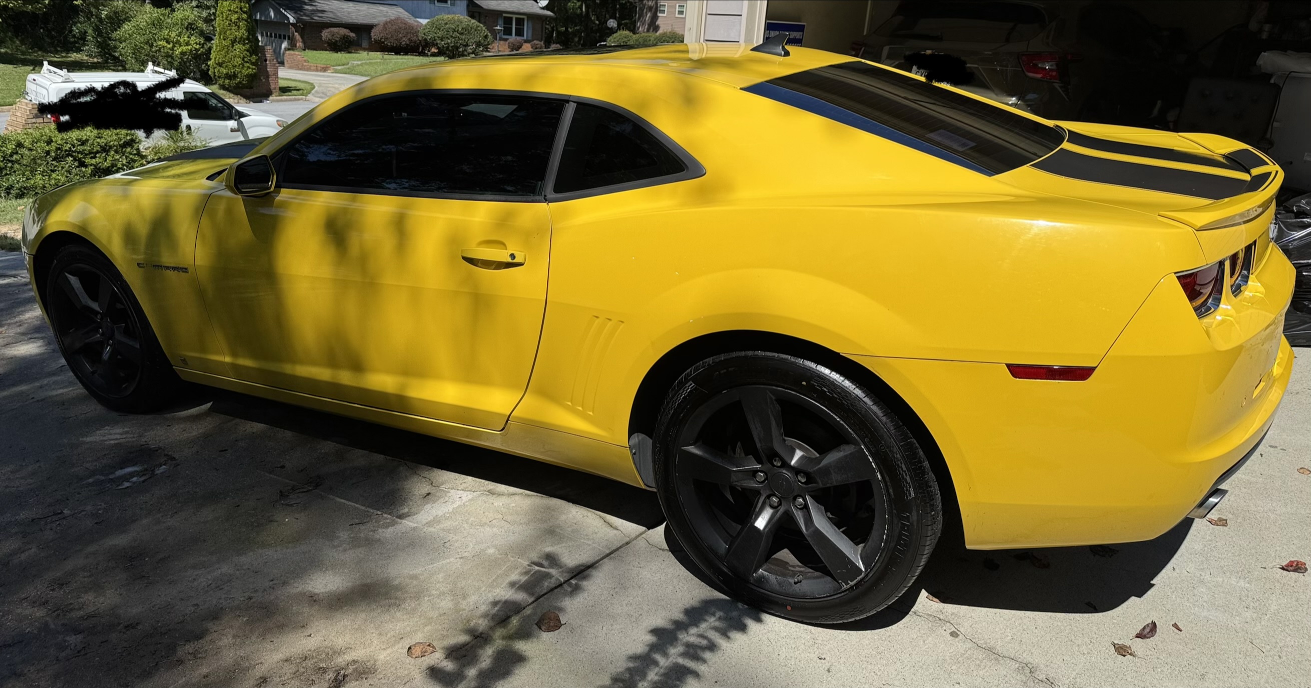 Used 2010 Chevrolet Camaro LT w/ RS Package RWD image 2
