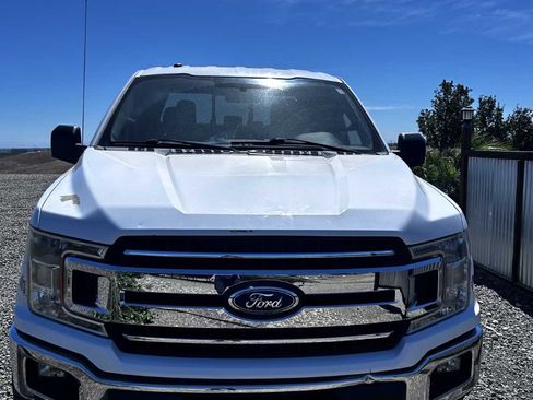 Used 2018 Ford F150 XLT w/ Equipment Group 302A Luxury AWD/4WD image 2