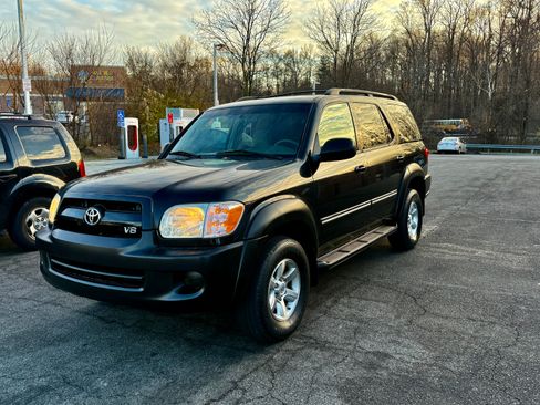 Used 2007 Toyota Sequoia SR5 image 15