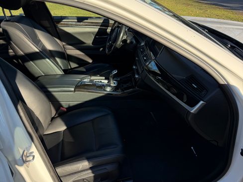Used 2016 BMW 535i xDrive Sedan image 9