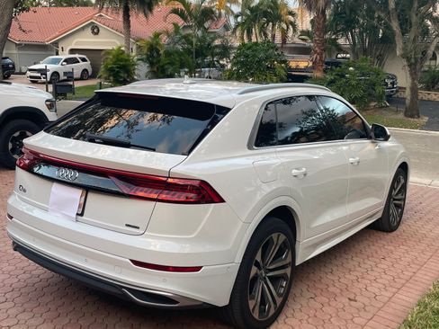 Used 2019 Audi Q8 Premium Plus w/ Premium Plus image 2