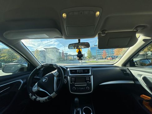 Used 2018 Nissan Altima 2.5 S w/ S Convenience Package image 10