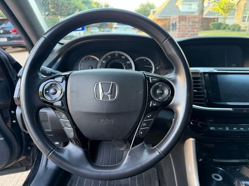 Used 2016 Honda Accord EX-L image 10