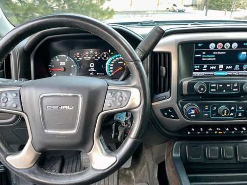 Used 2017 GMC Sierra 2500 Denali w/ Duramax Plus Package image 24