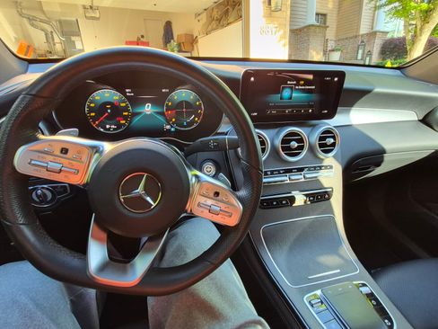Used 2020 Mercedes-Benz GLC 300 4MATIC image 10