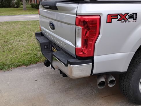 Used 2019 Ford F350 XL w/ STX Appearance Package AWD/4WD image 8