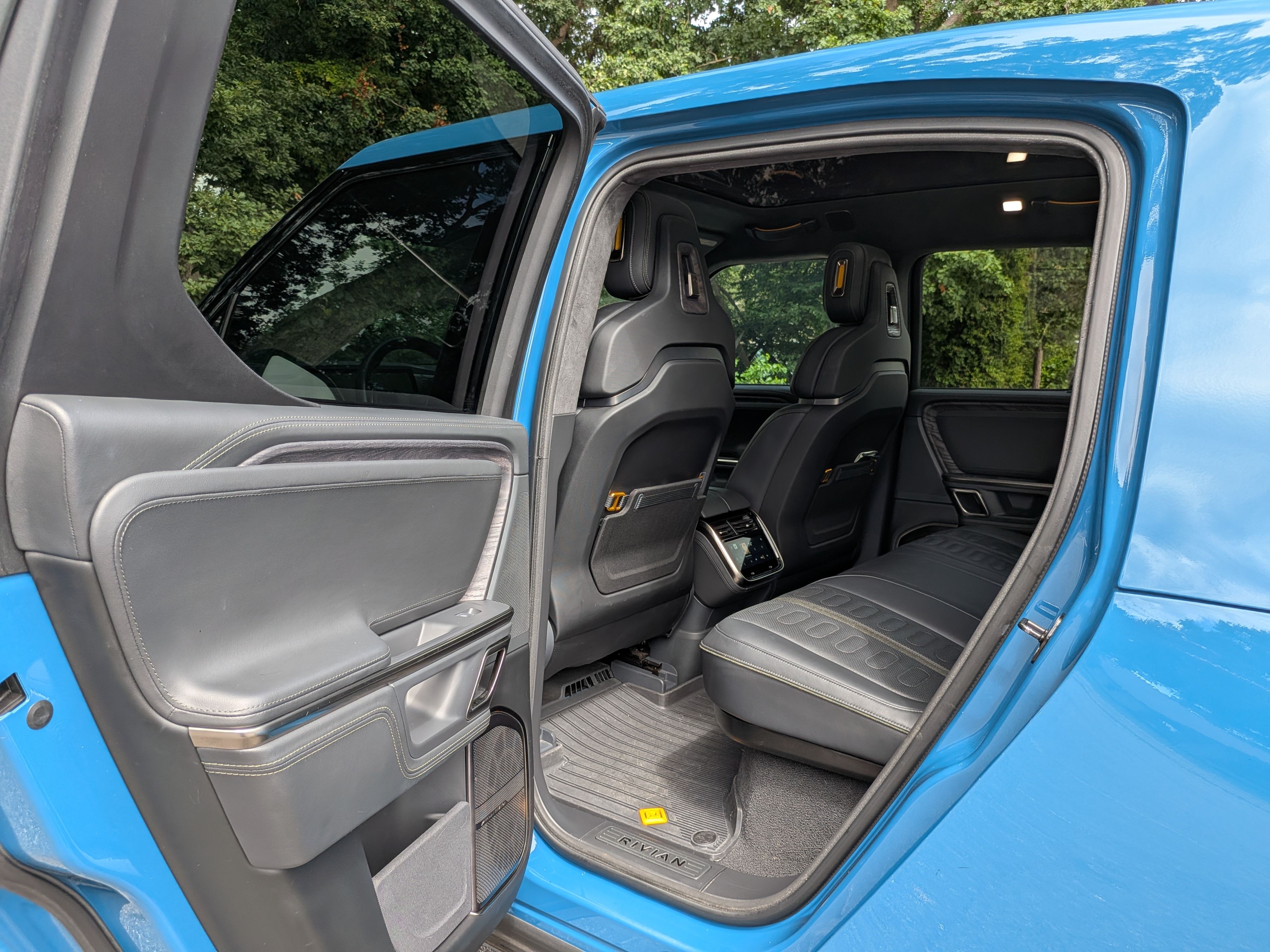 Used 2022 Rivian R1T Launch Edition AWD/4WD image 10
