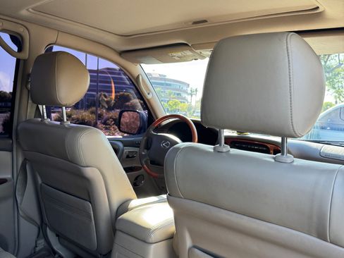 Used 2002 Lexus LX 470 4WD image 13