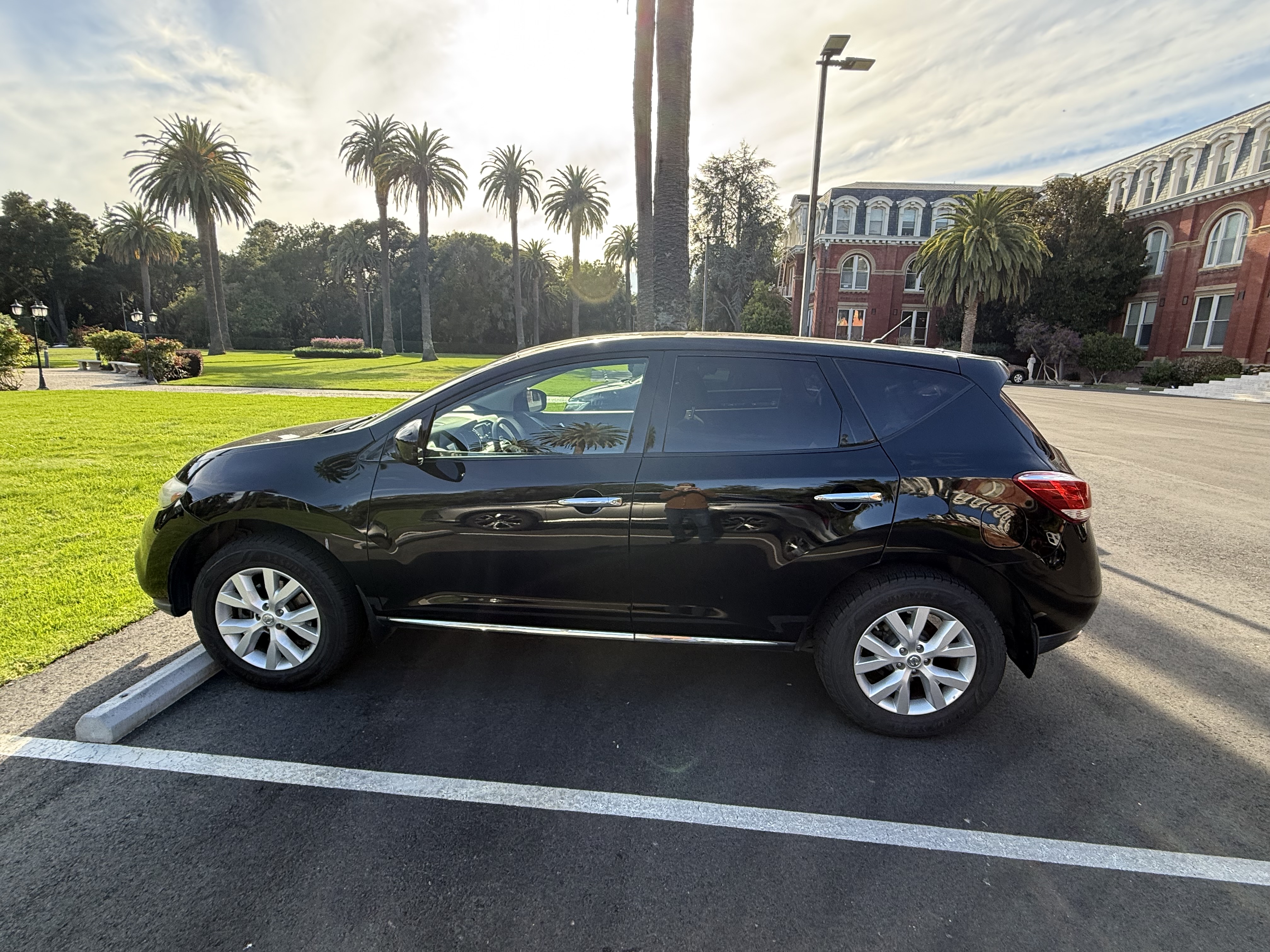 Used 2011 Nissan Murano S AWD/4WD image 5
