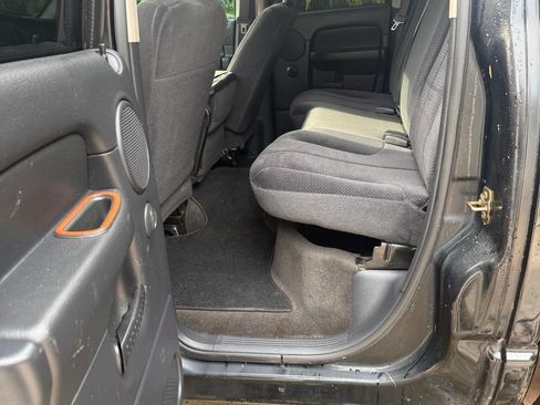 Used 2004 Dodge Ram 3500 Truck SLT w/ Trailer Tow Group image 10