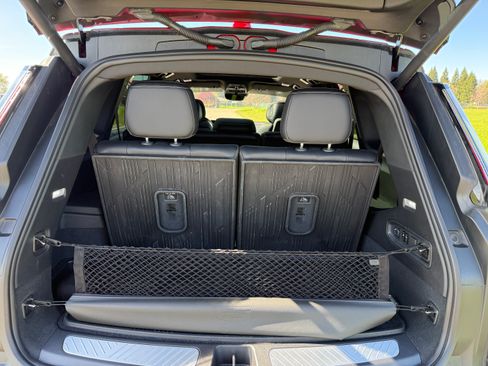 Used 2026 Cadillac Vistiq Sport image 5