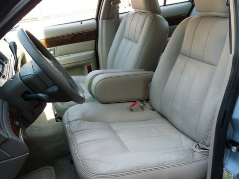 Used 2009 Mercury Grand Marquis LS image 6