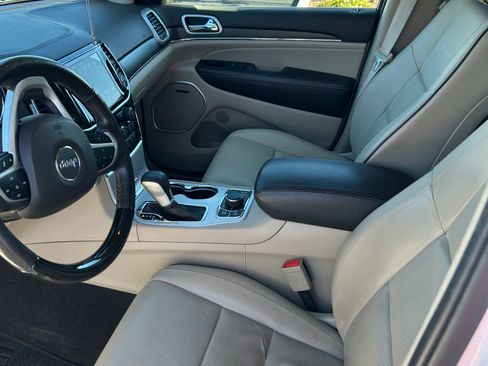 Used 2020 Jeep Grand Cherokee Summit image 9