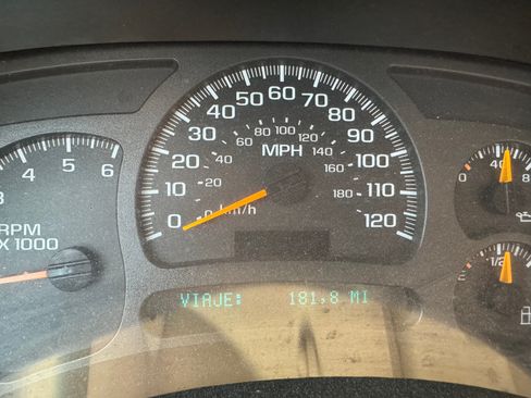 Used 2004 Chevrolet Silverado 1500 4x4 Regular Cab w/ Light Duty Power Package image 16