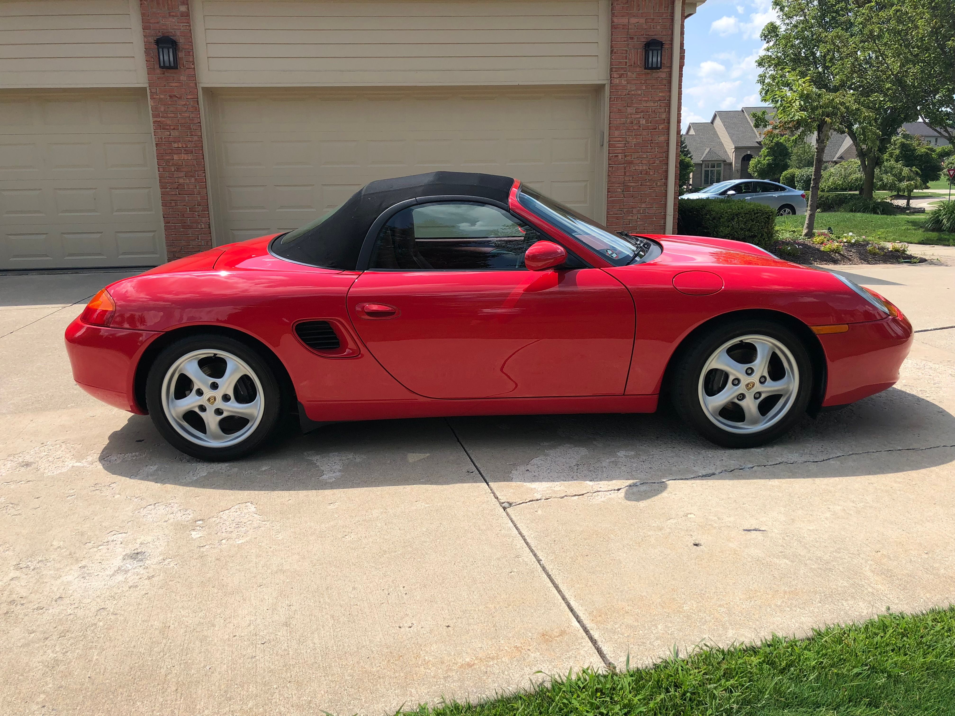 Used 1998 Porsche Boxster RWD image 8