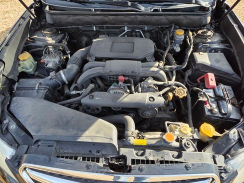 Used 2011 Subaru Legacy 2.5i Limited image 8