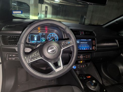 Used 2023 Nissan Leaf SV Plus image 10