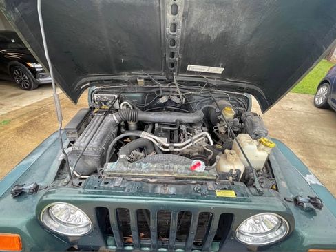 Used 2000 Jeep Wrangler Sahara image 9