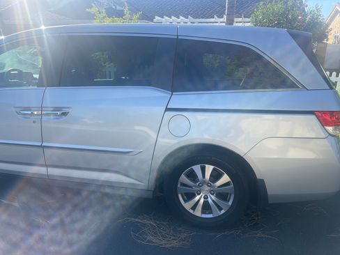 Used 2015 Honda Odyssey EX image 5