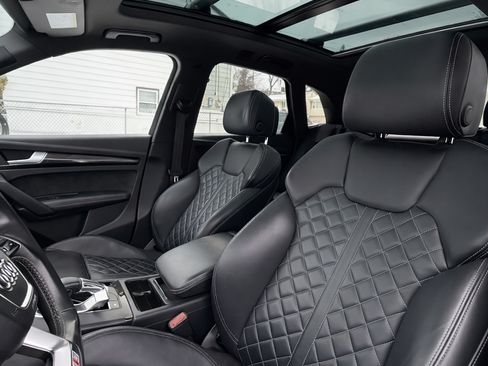 Used 2018 Audi SQ5 Premium Plus w/ S Sport Package image 13