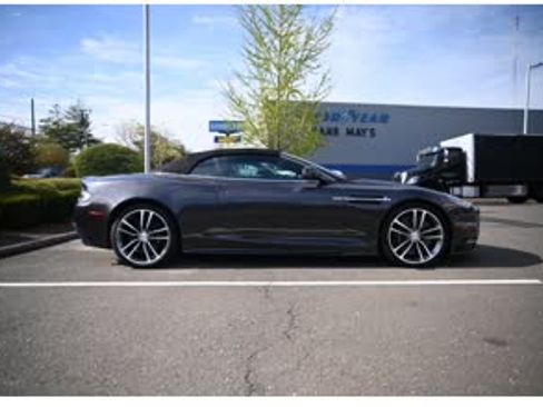 Used 2010 Aston Martin DBS Volante RWD image 5