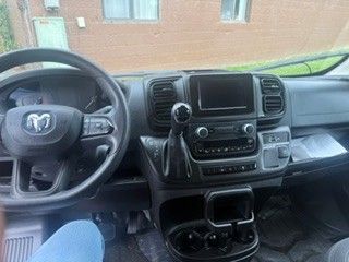 Used 2024 RAM ProMaster 2500 w/ Convenience Group FWD image 4