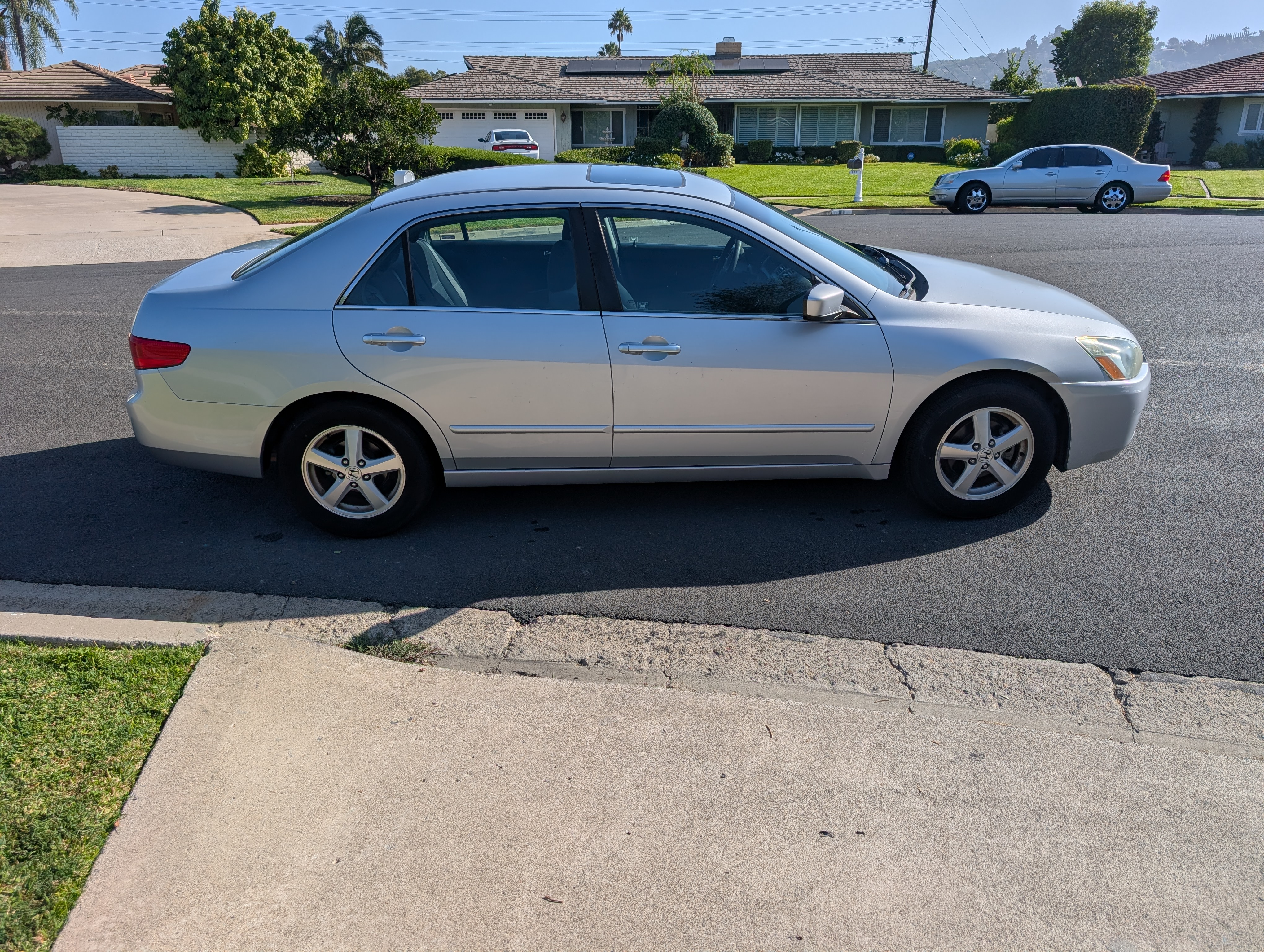 Used 2005 Honda Accord EX image 5