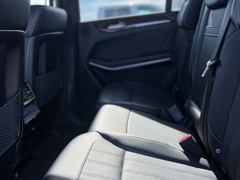 Used 2014 Mercedes-Benz GL 450 4MATIC image 14