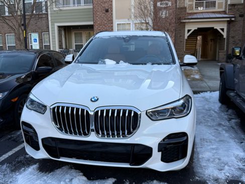 Used 2023 BMW X5 xDrive40i w/ Executive Package image 1