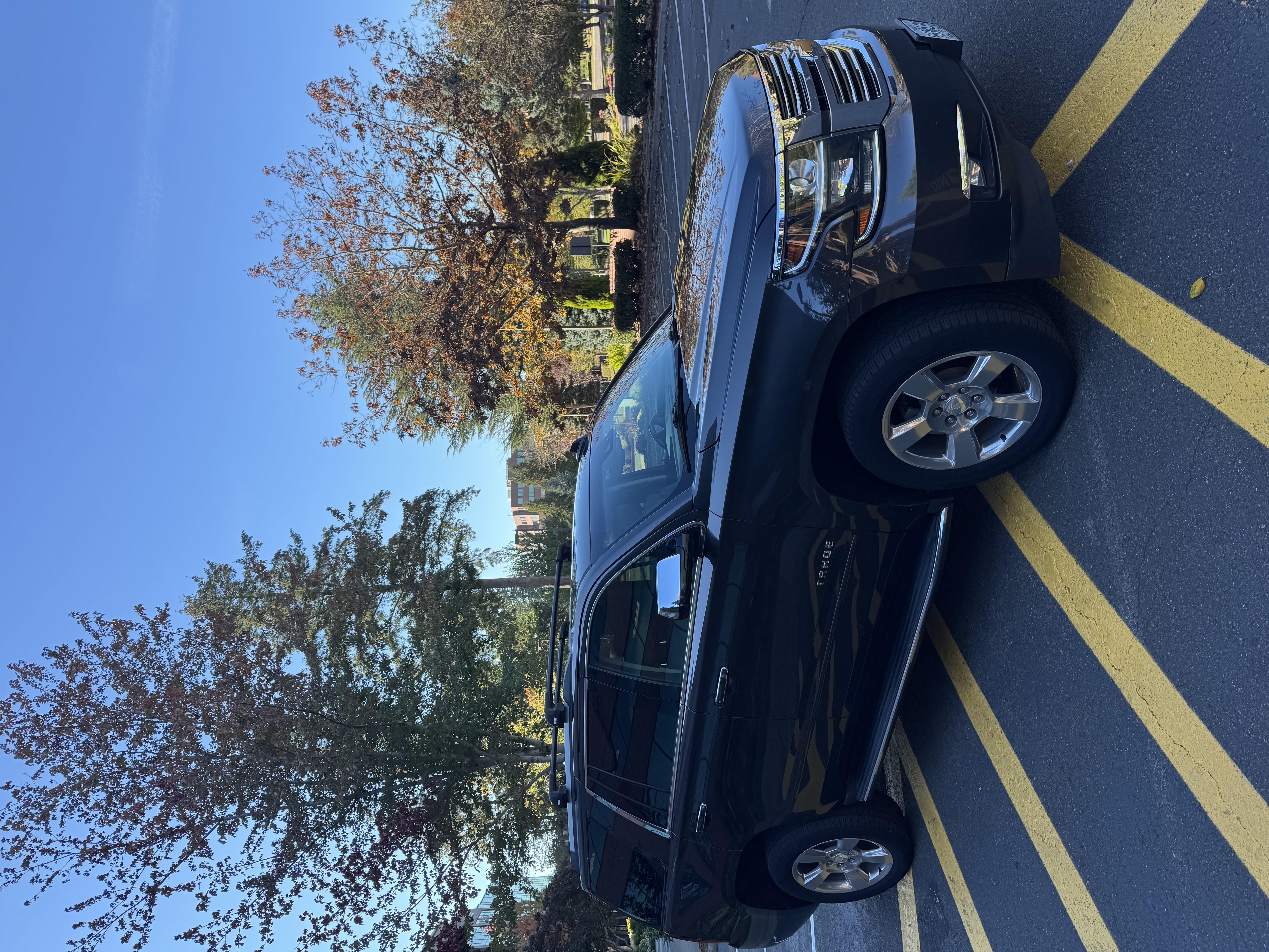 Used 2018 Chevrolet Tahoe Premier AWD/4WD image 21